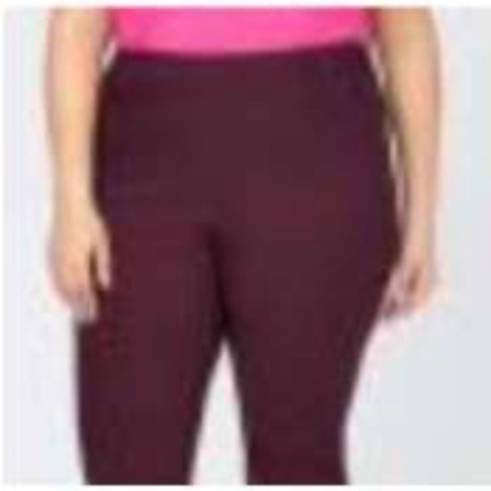 CAPRIS, UNIVERSAL SAVVY FIT, COLOUR: FIG, SIZE 26, IN EVERY STORY for PENNINGTON